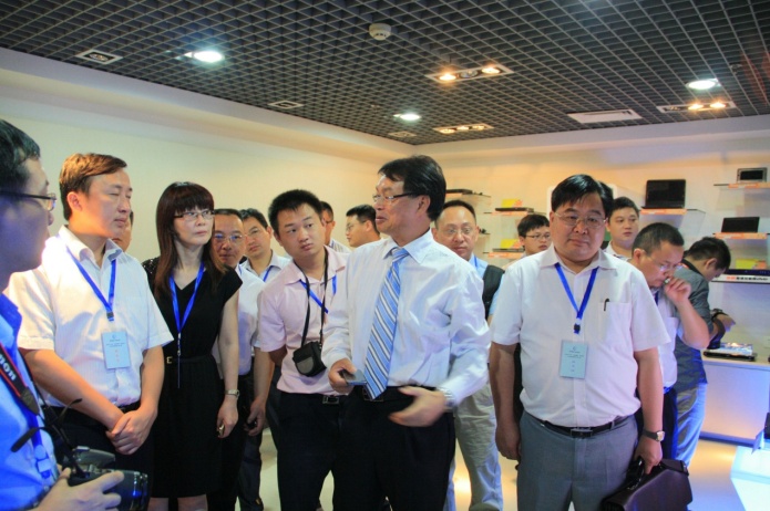 长沙市中小企业'协同创新'示范活动——长沙企业家深圳创新考察之旅 长沙市中小企业'协同创新'示范活动——长沙企业家深圳创新考察之旅